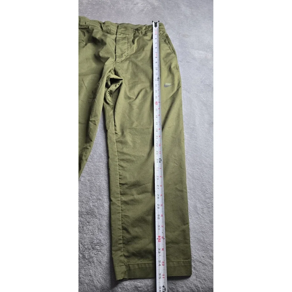 Nike Sportswear Essentials Unlined Cropped Pants Mens 30 Medium Green 25